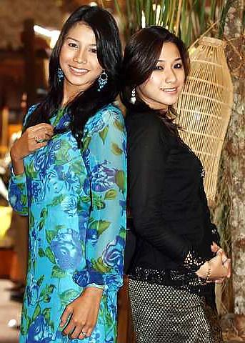 25P Malay awek artis & akak 