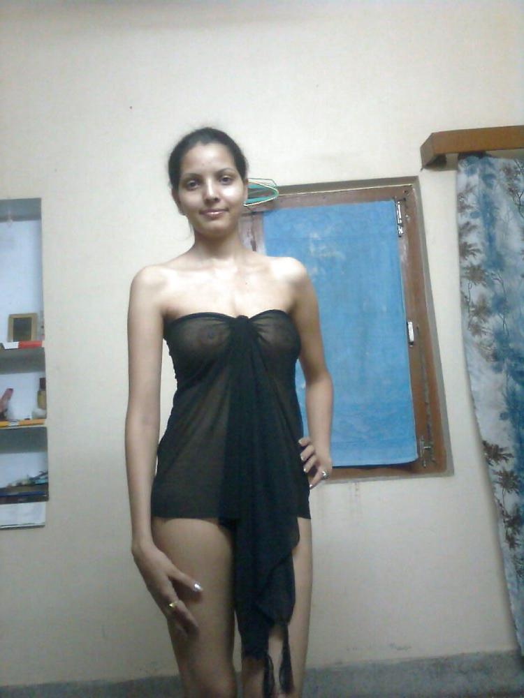 25P Pakistani call girl Asma