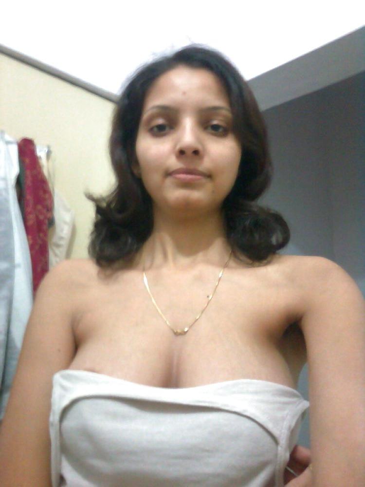 25P Pakistani call girl Asma