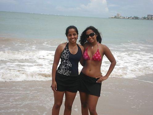 25P Desi girls in swimsuits no3