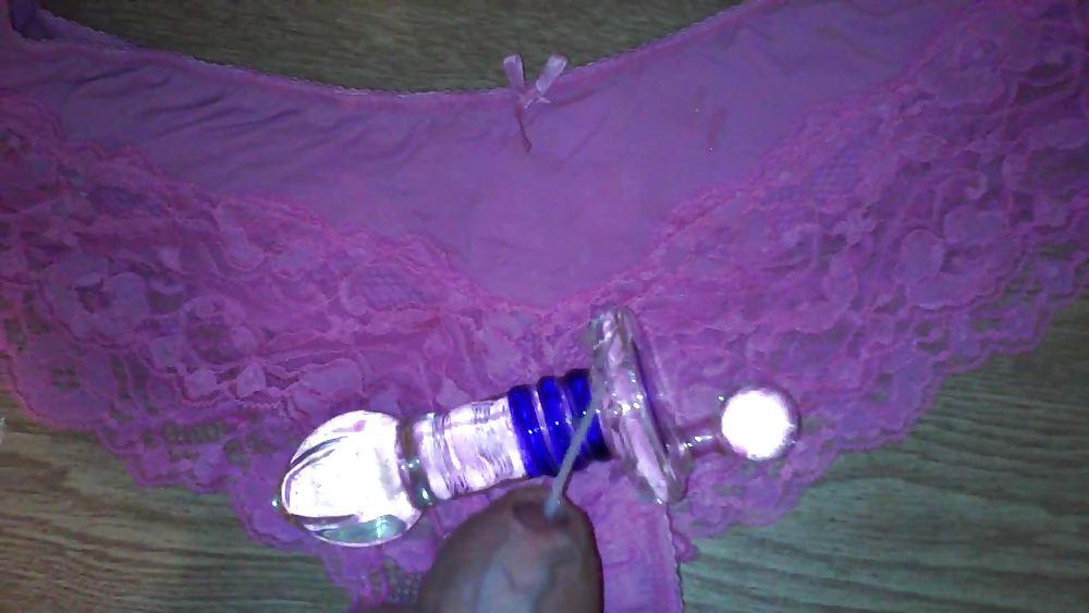11P Cumming on bbw panties and sex toy