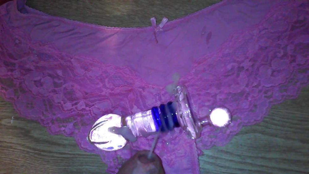 11P Cumming on bbw panties and sex toy