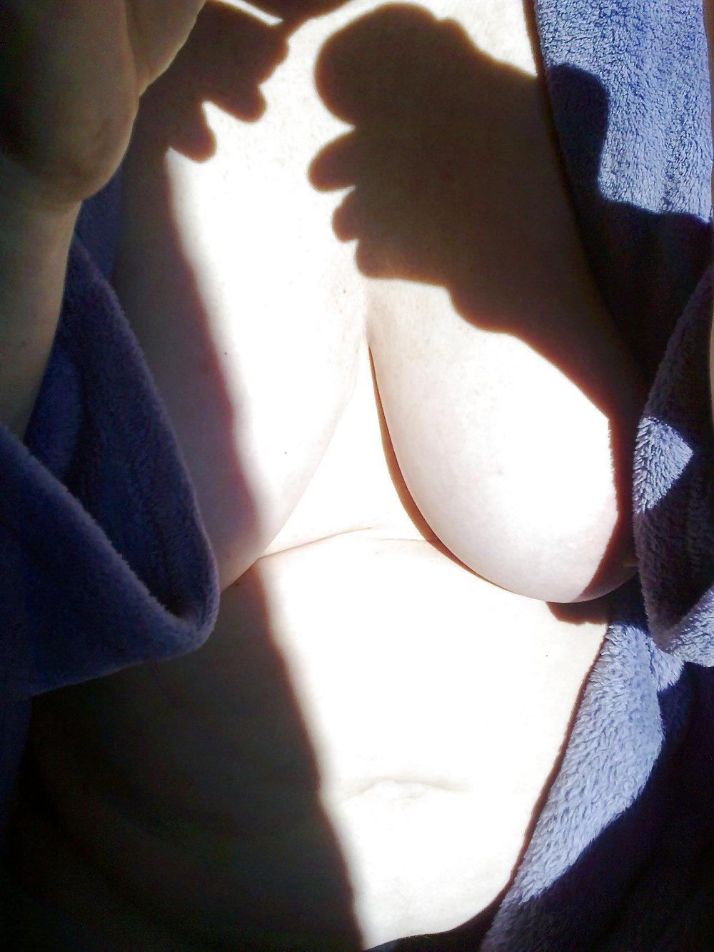 6P Mature tits(dressing-gown)
