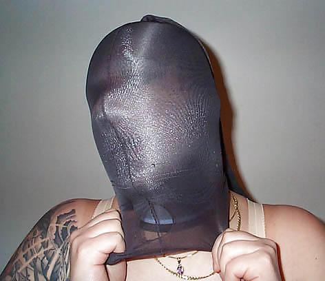 25P Pantyhose slave whore 
