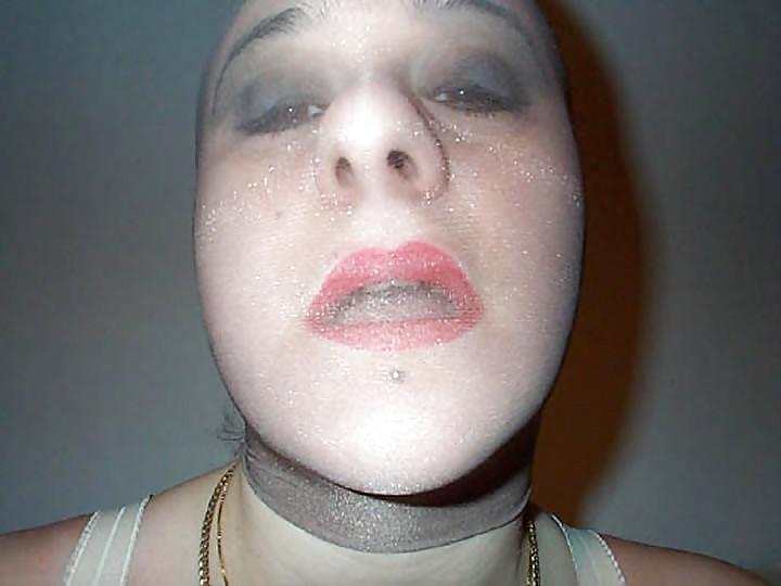 25P Pantyhose slave whore 