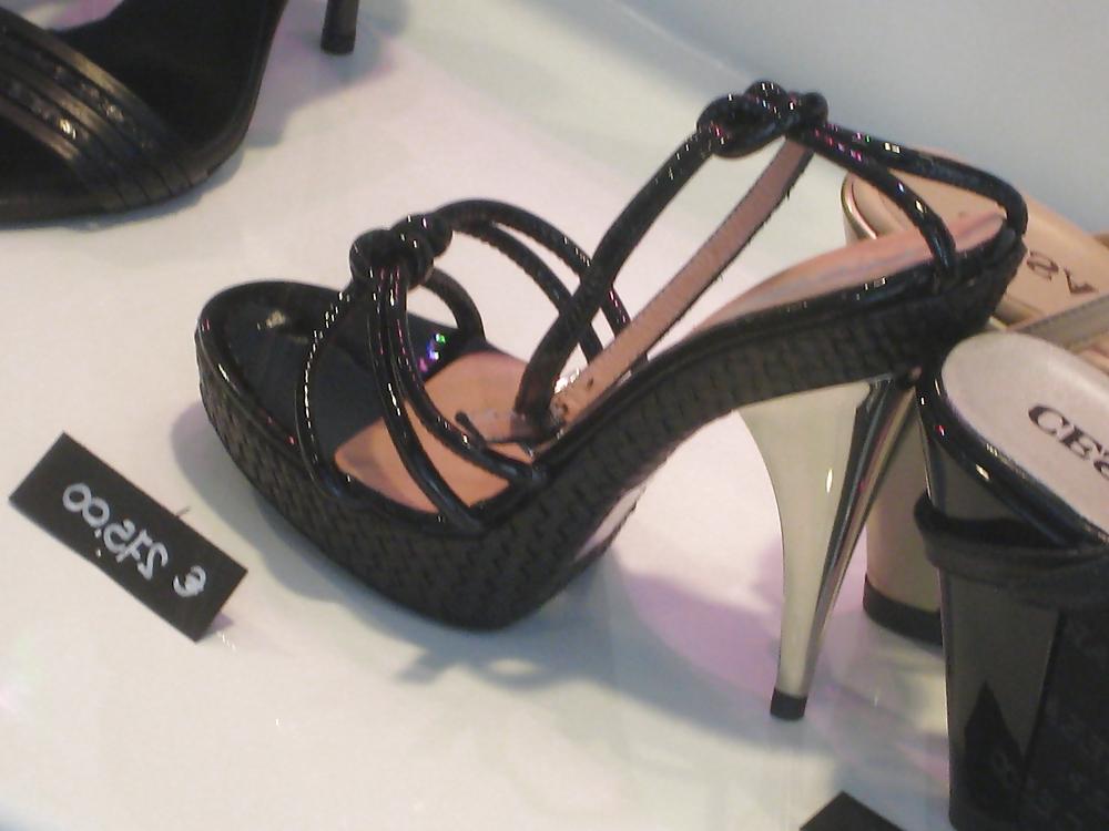 25P Shoes, legs, high heels........my dirty hobby