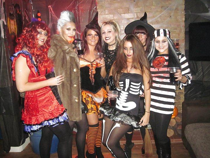 25P Slutz in fancy dress 5