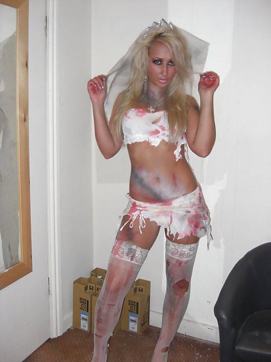 25P Slutz in fancy dress 5