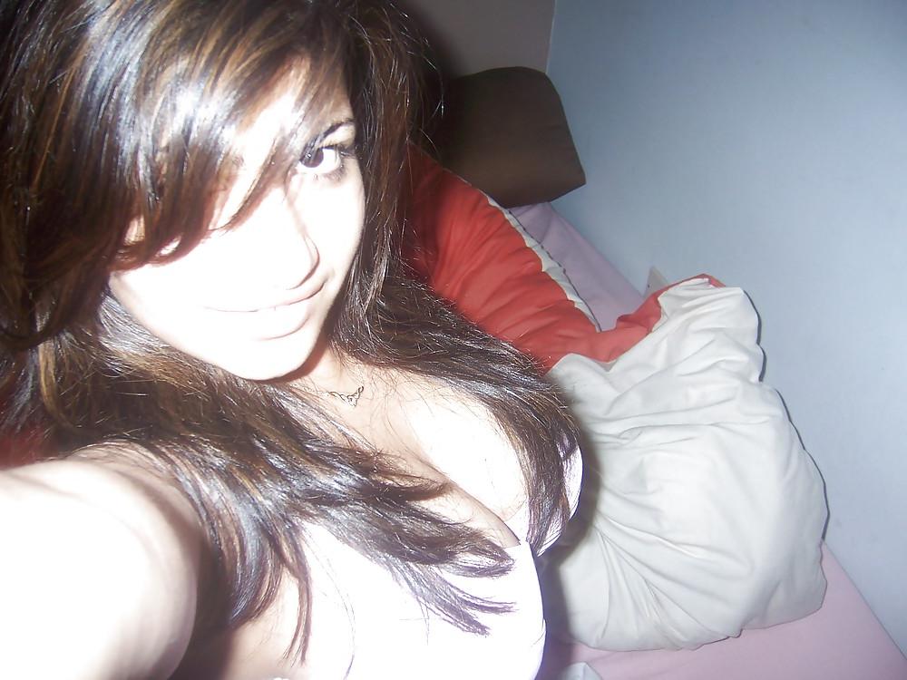 12P Selfshot pakistani gal from london