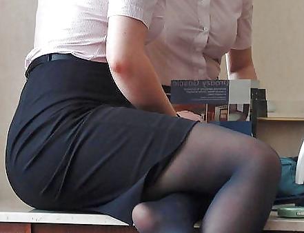 21P Flight attendants stockings ans pantyhose