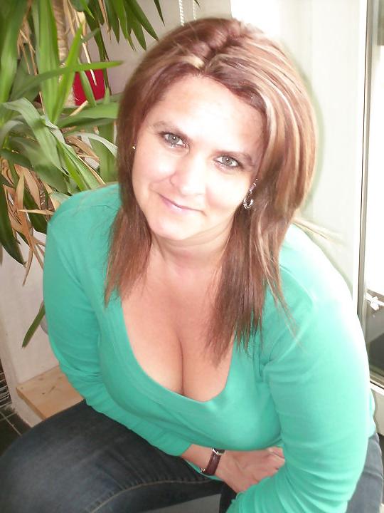 25P Horny dutch mom Bianca from Facebook. dirty comments please