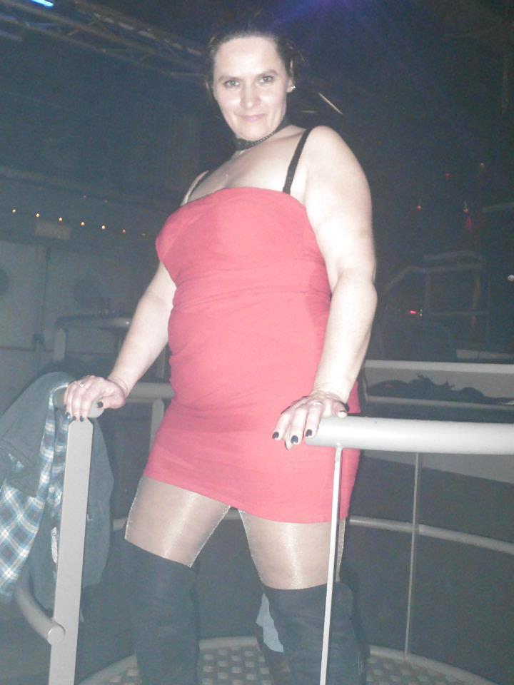 25P Horny dutch mom Bianca from Facebook. dirty comments please