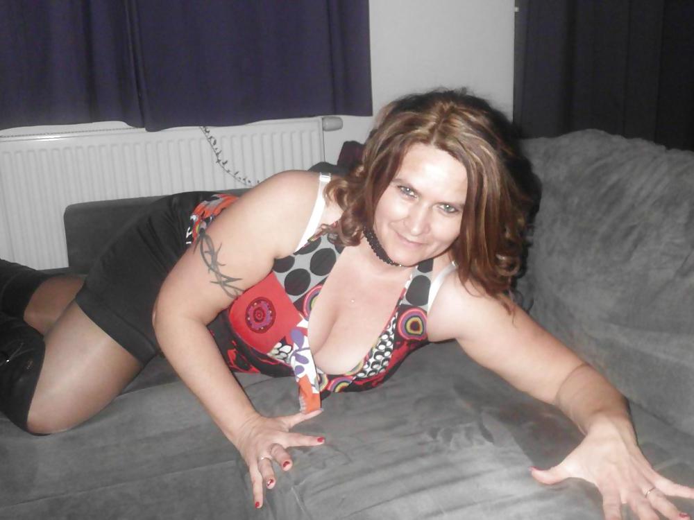 25P Horny dutch mom Bianca from Facebook. dirty comments please