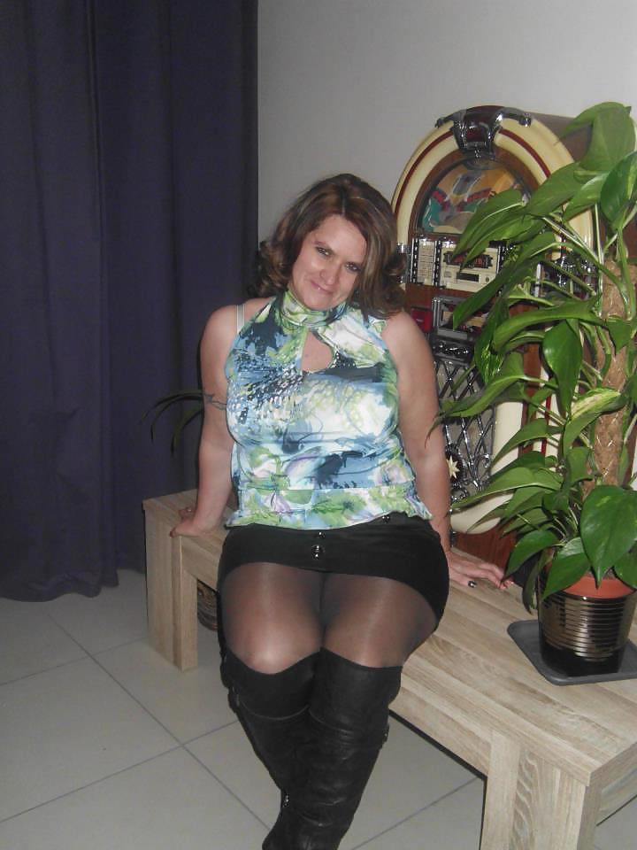 25P Horny dutch mom Bianca from Facebook. dirty comments please
