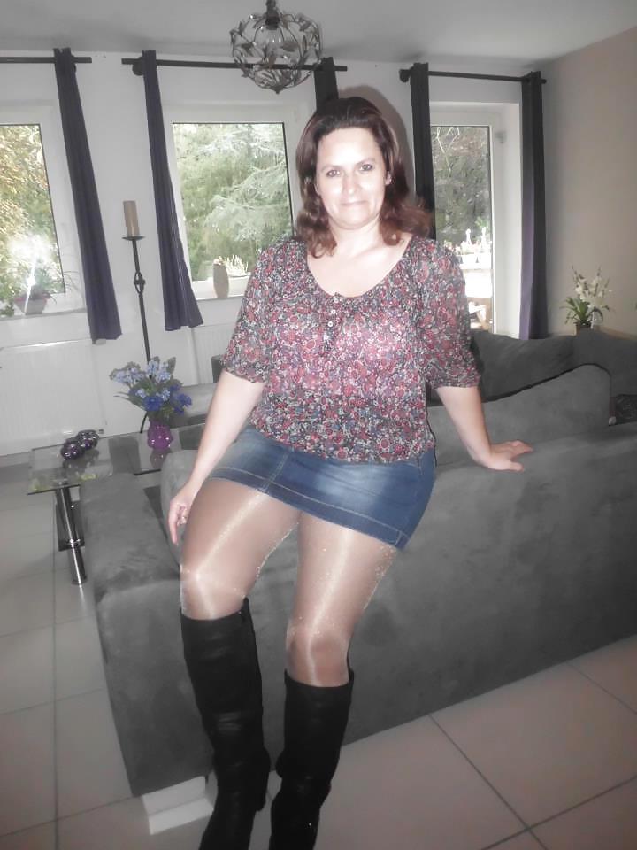 25P Horny dutch mom Bianca from Facebook. dirty comments please
