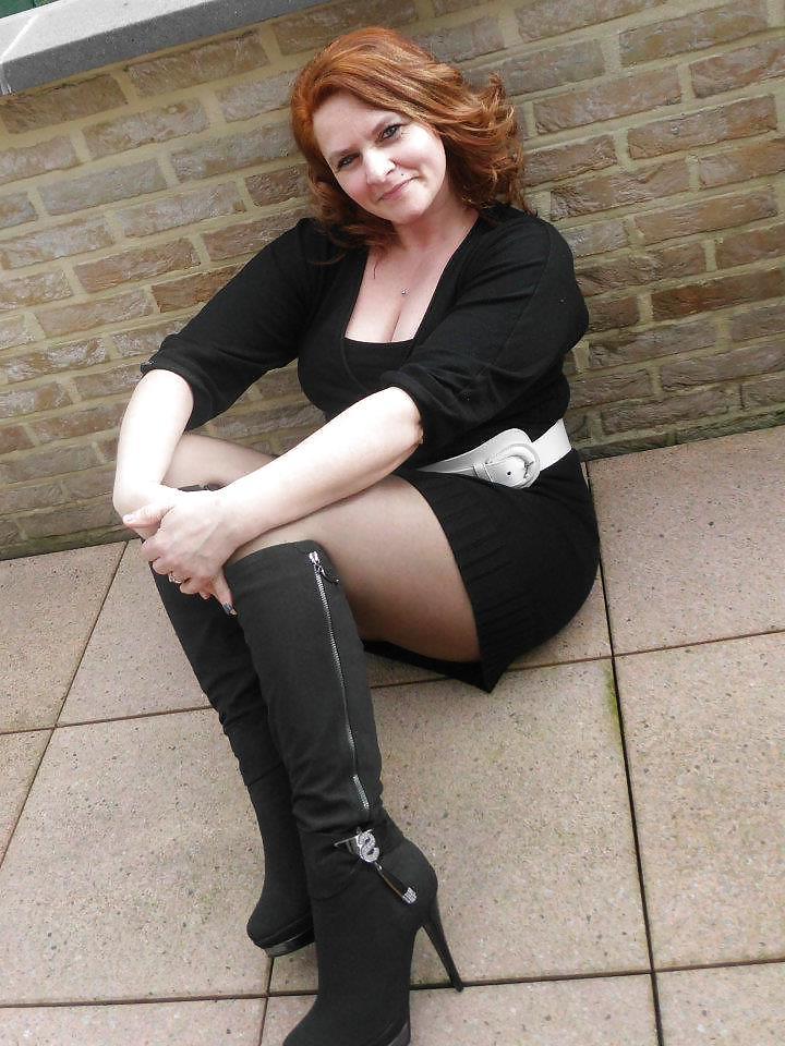 25P Horny dutch mom Bianca from Facebook. dirty comments please