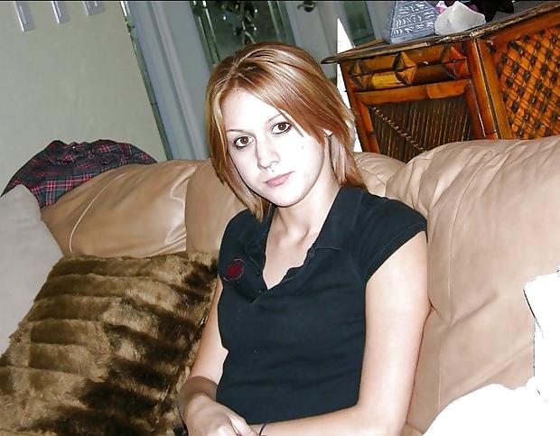 7P 18yo blonde teen showing her curvy body