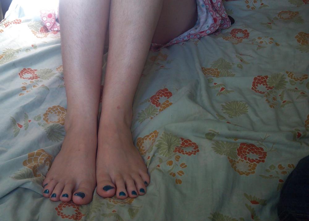 8P Blue Toes