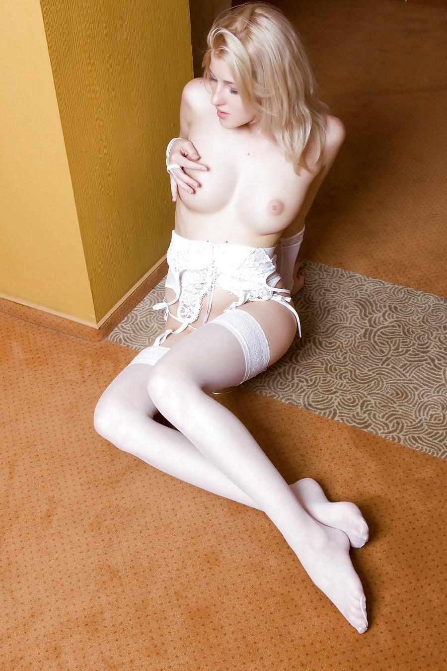 17P The Beauty of Blonde