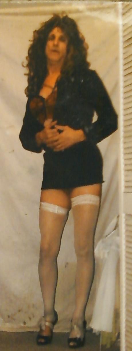 5P Langbeinige Cross-Dressing-Schlampe