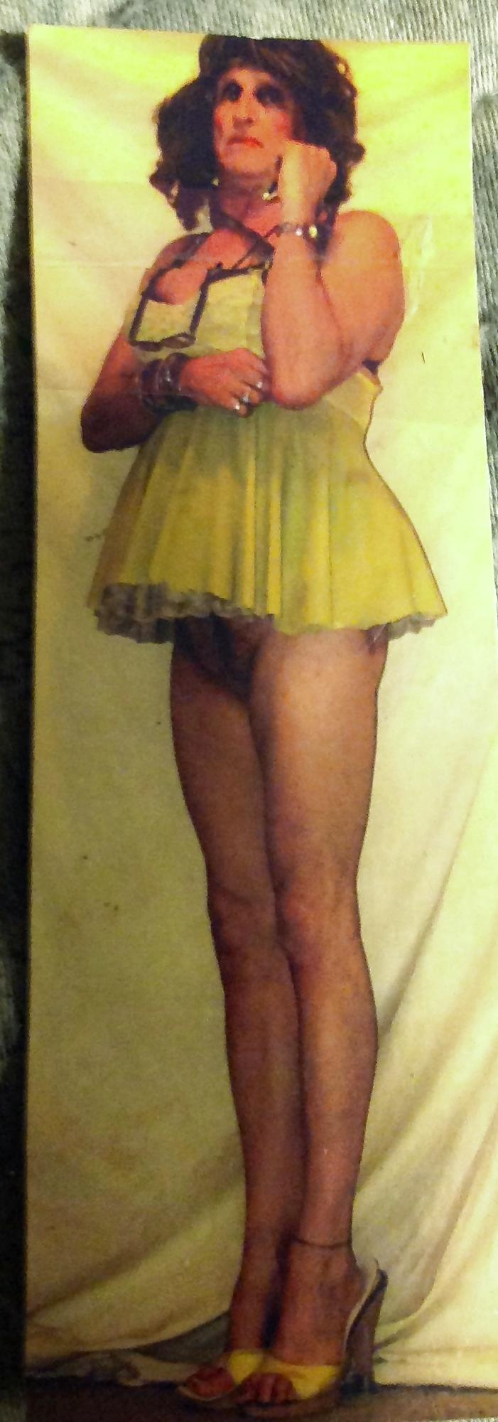 5P Langbeinige Cross-Dressing-Schlampe