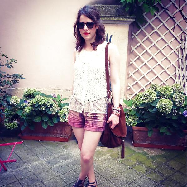 20P French bloggers Mode with sexy legs 3