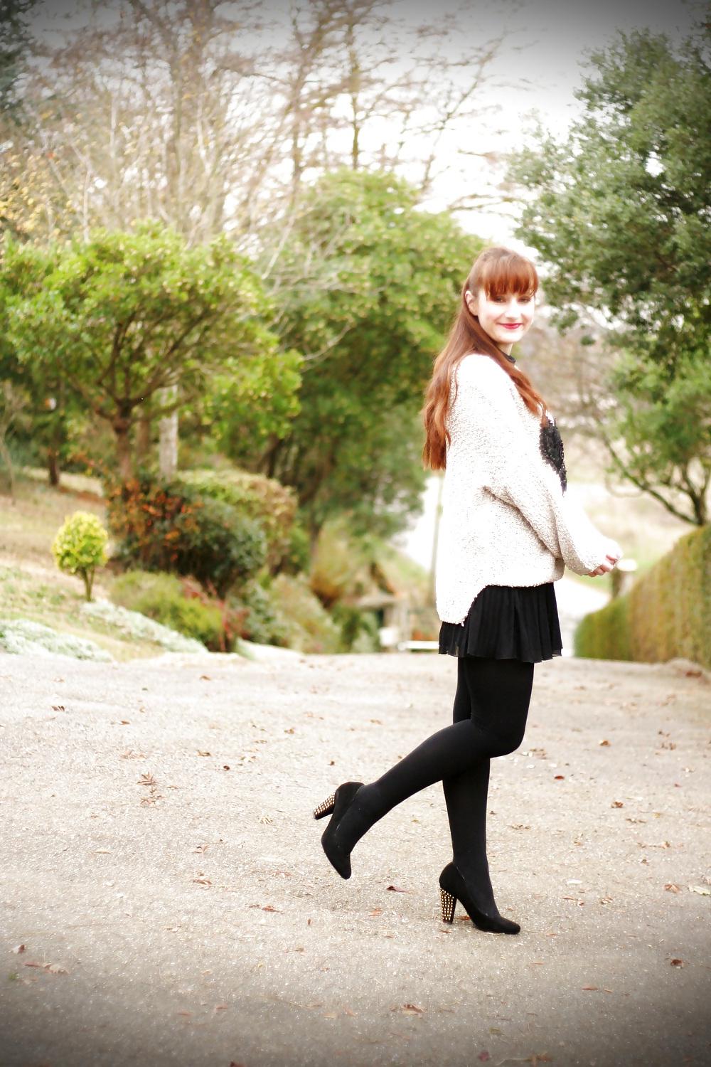 20P French bloggers Mode with sexy legs 3