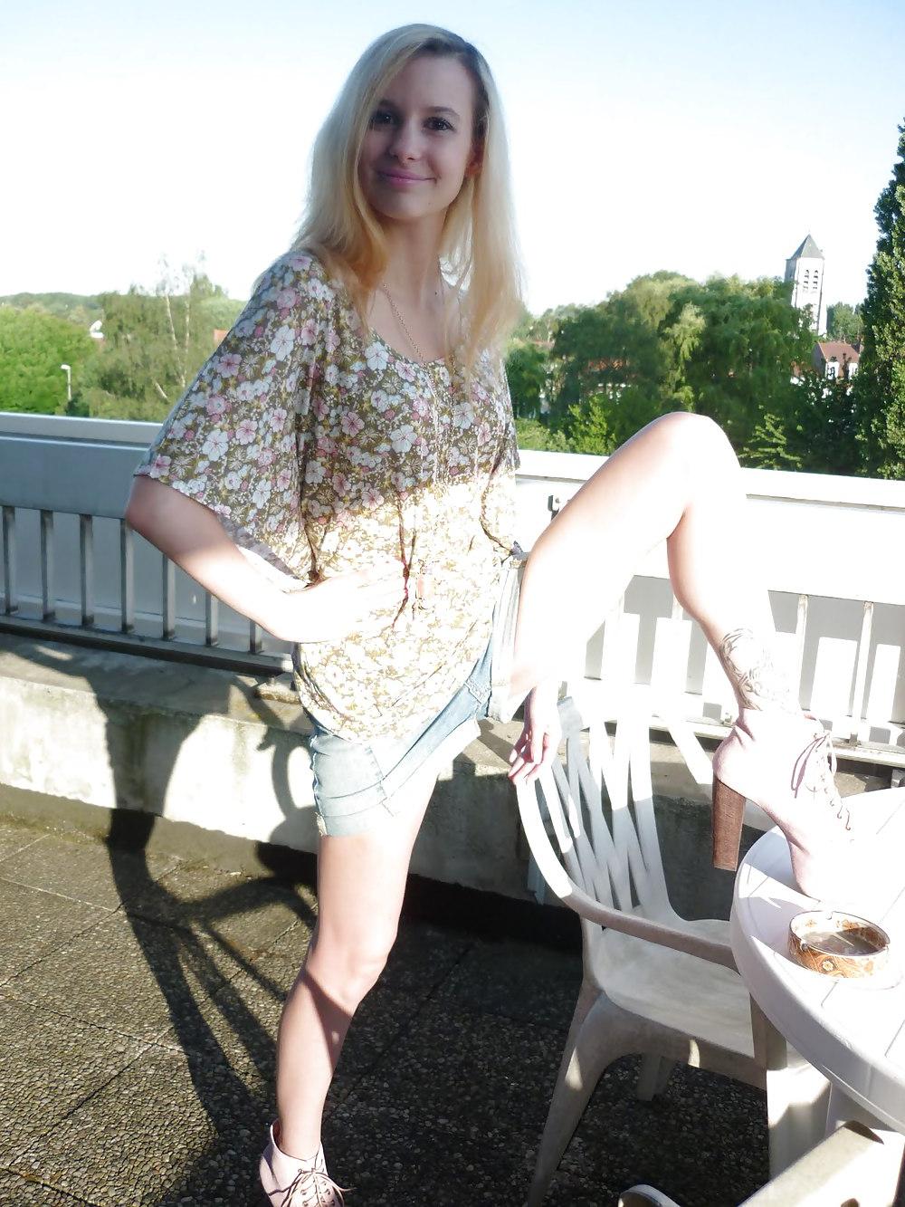 21P French bloggers Mode with sexy legs 5