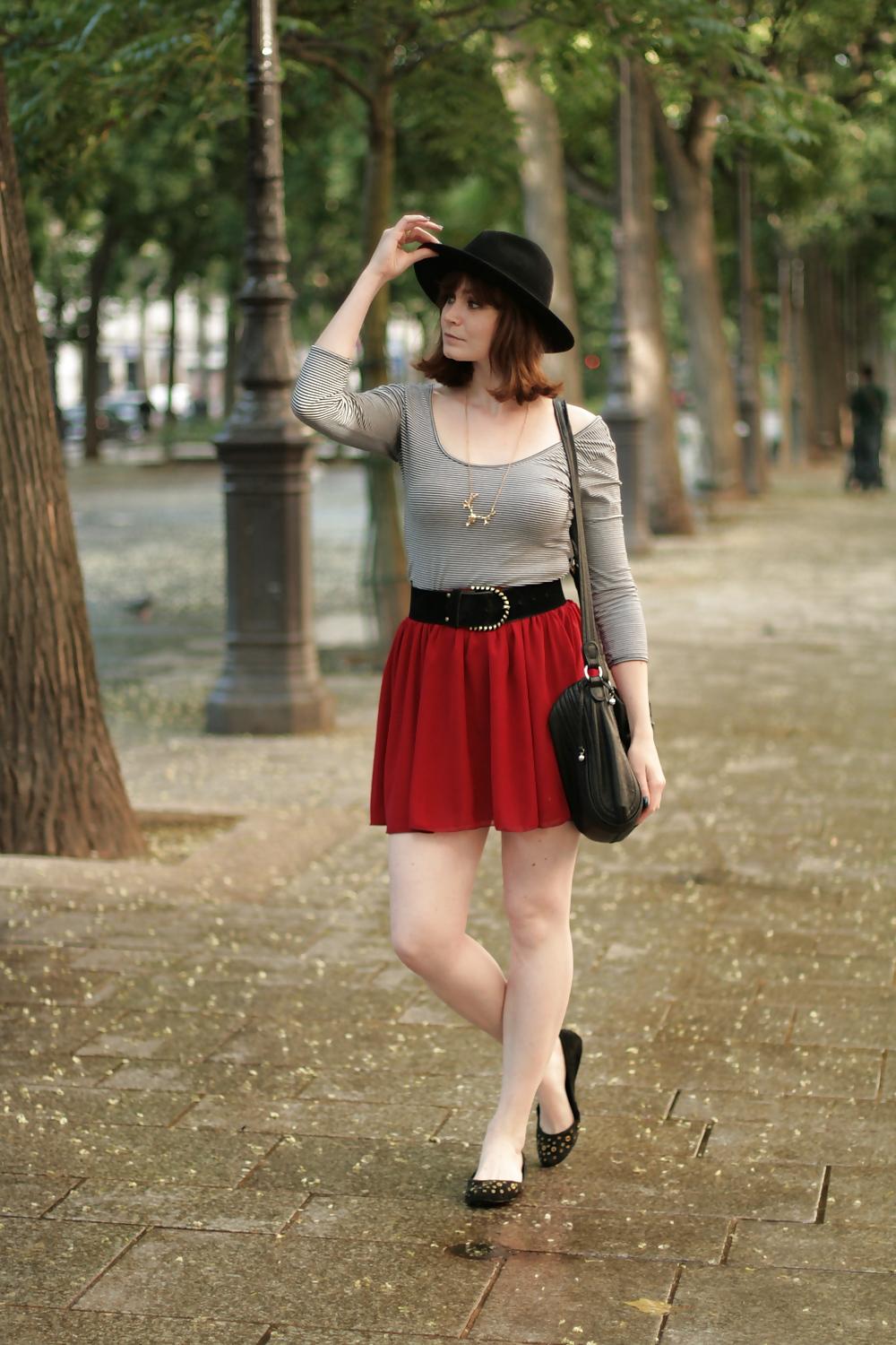 20P French bloggers Mode with sexy legs 6