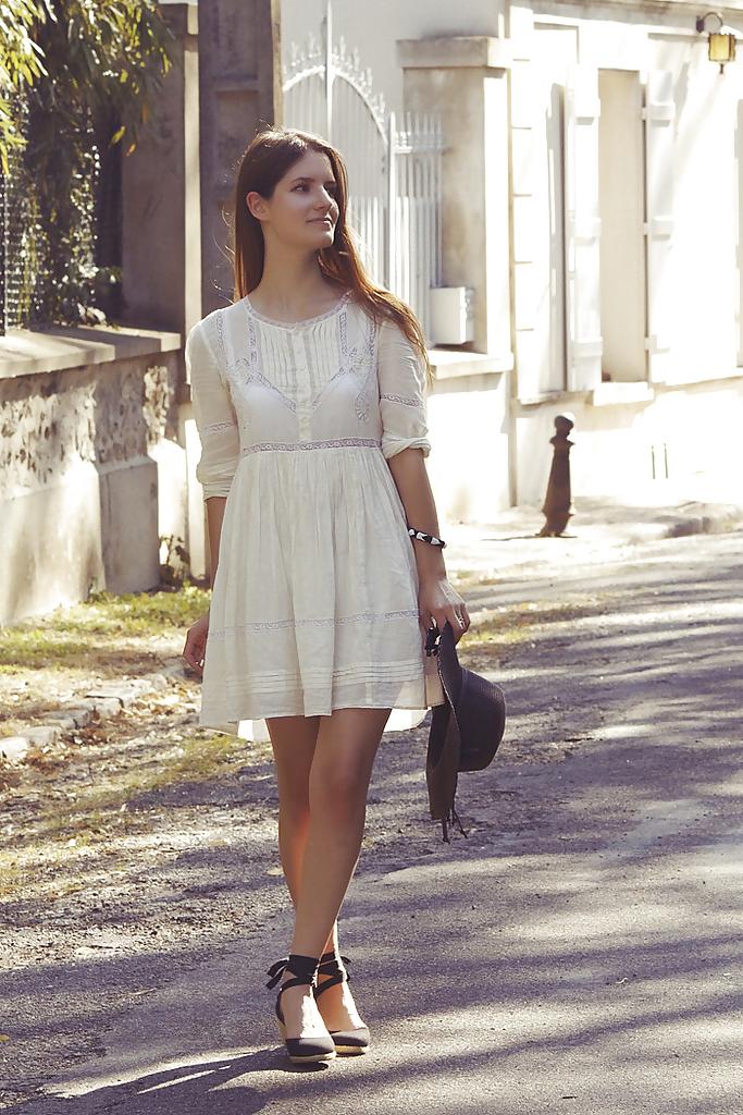 20P French bloggers Mode with sexy legs 6