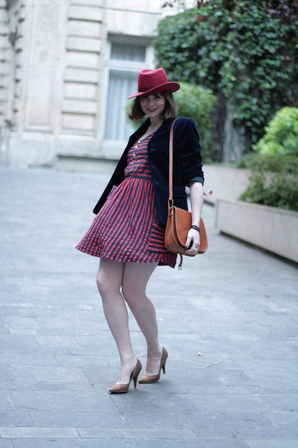 20P French bloggers Mode with sexy legs 7