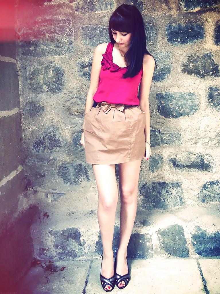 20P French bloggers Mode with sexy legs 7