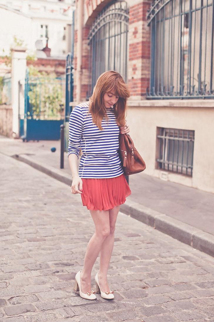 25P French bloggers Mode with sexy legs 12