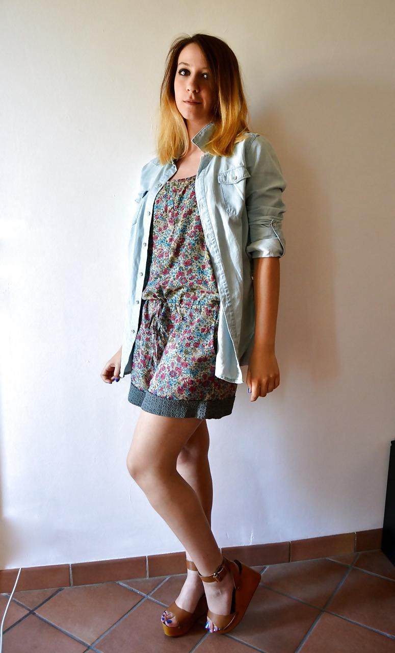 25P French bloggers Mode with sexy legs 14