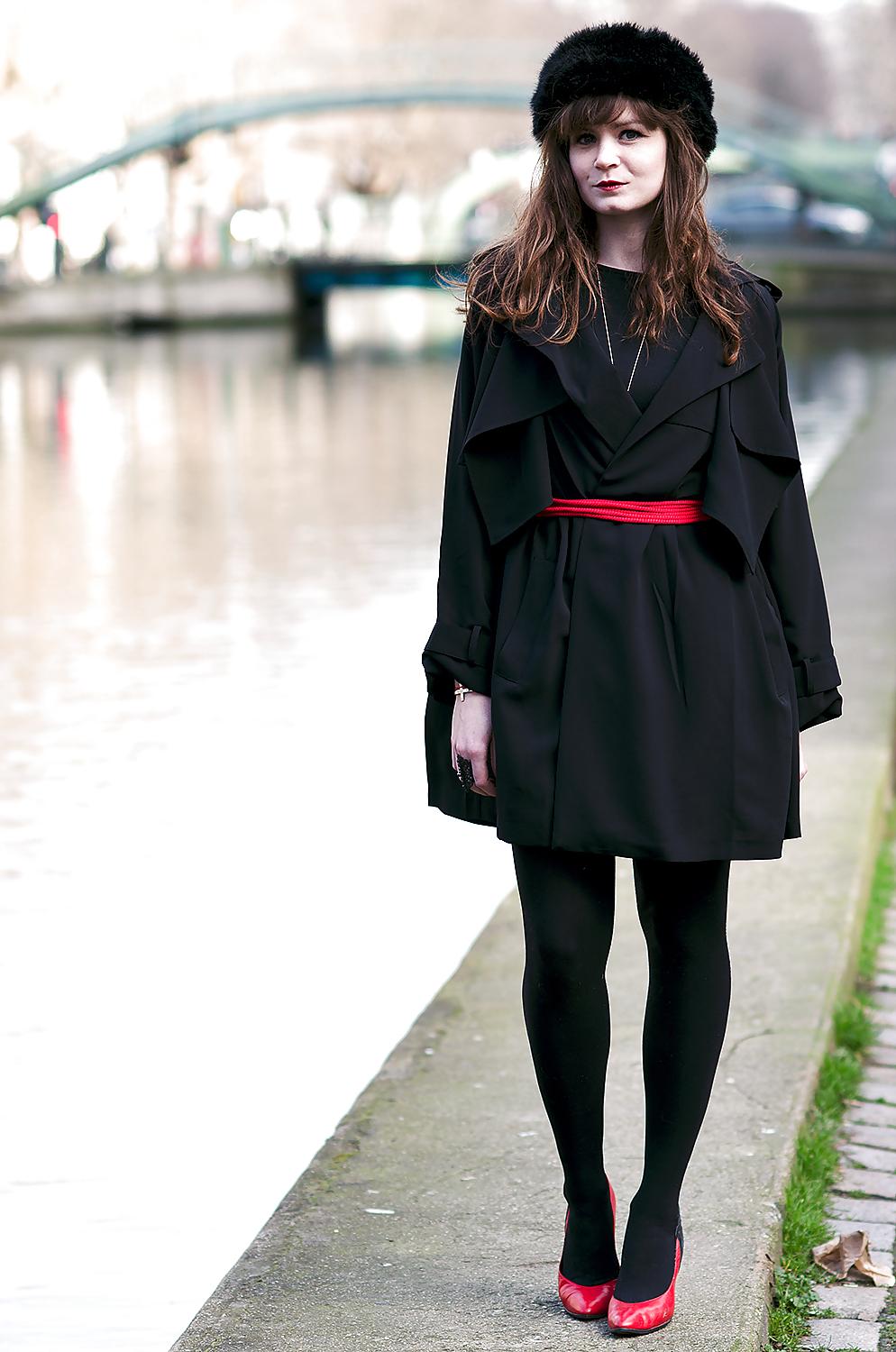 25P French bloggers Mode with sexy legs 14