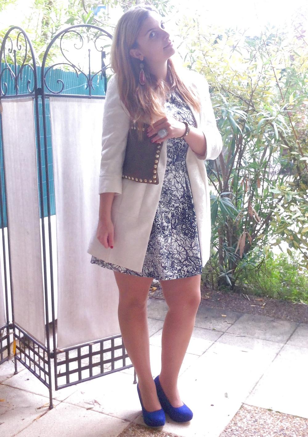 25P French bloggers Mode with sexy legs 16