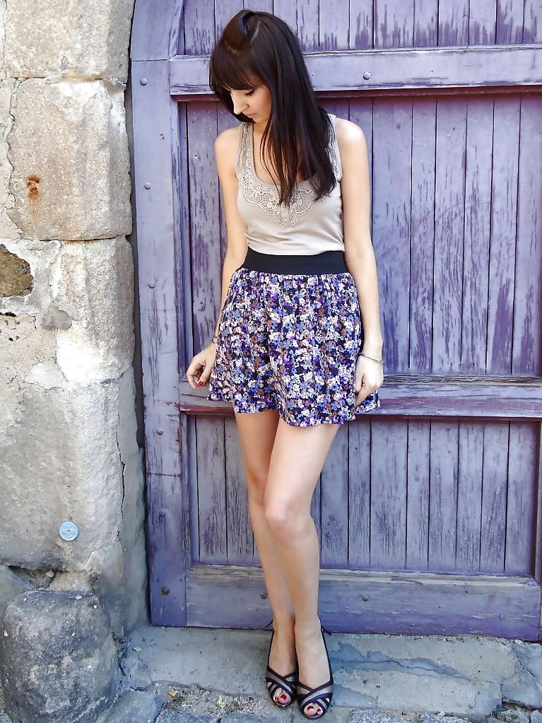 21P French bloggers Mode with sexy legs 8