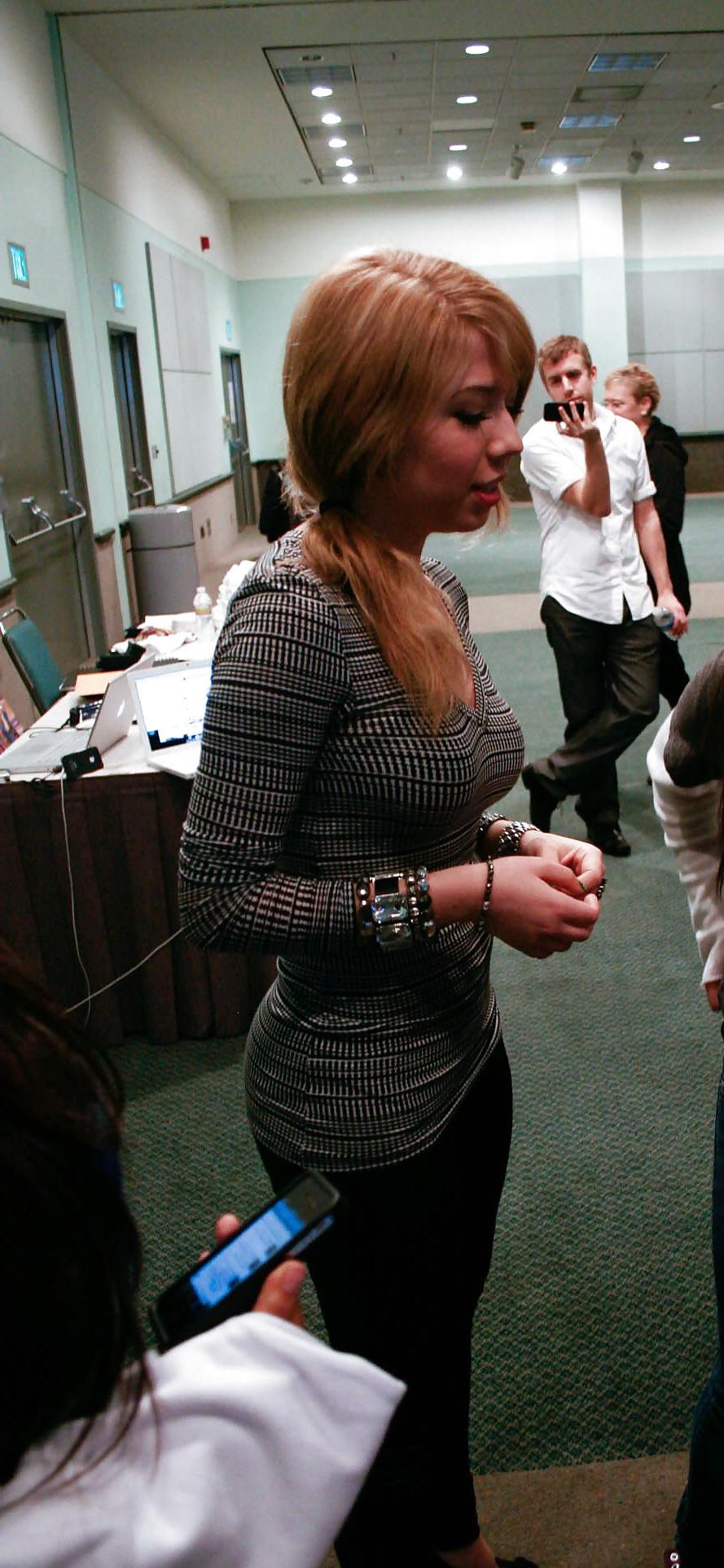 25P Jennette Mccurdy Sexy Body and boobs