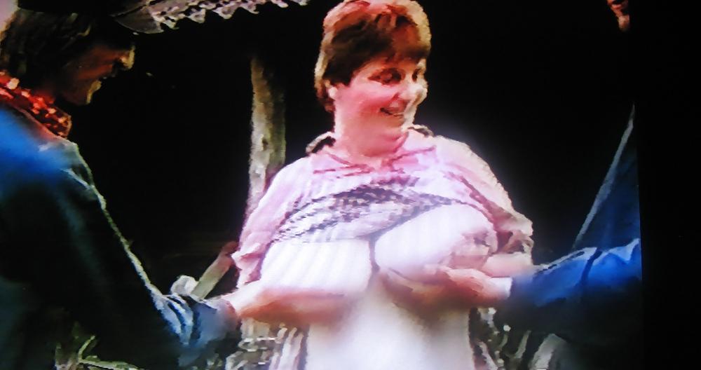 25P Sex in village