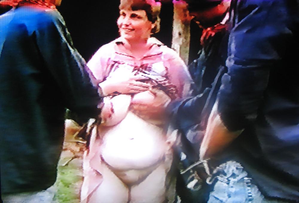 25P Sex in village