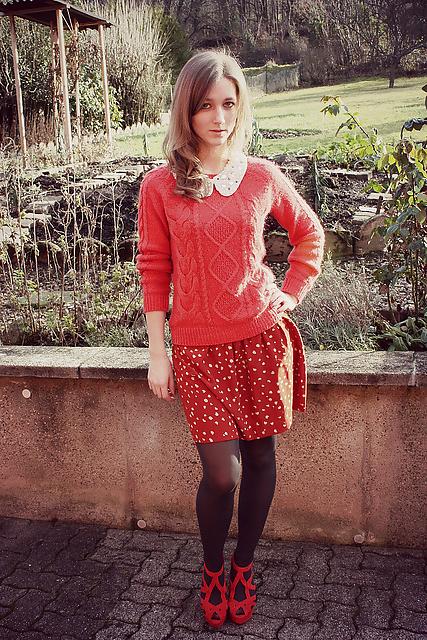 25P French bloggers Mode with sexy legs 18