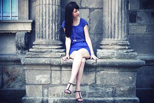 25P French bloggers Mode with sexy legs 18