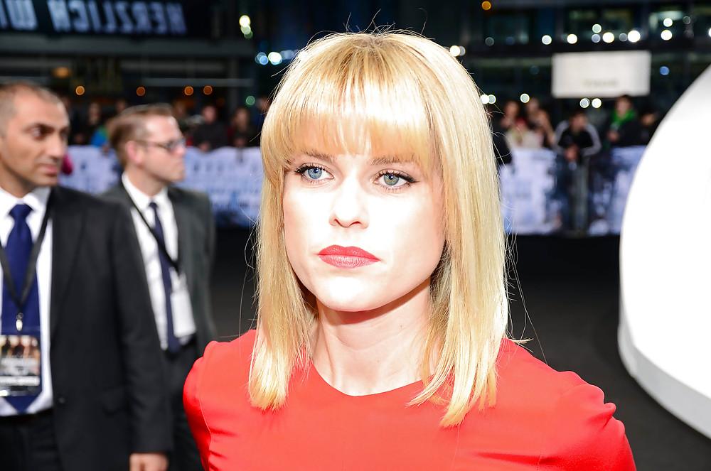 19P Alice Eve - Has Very Big Talents
