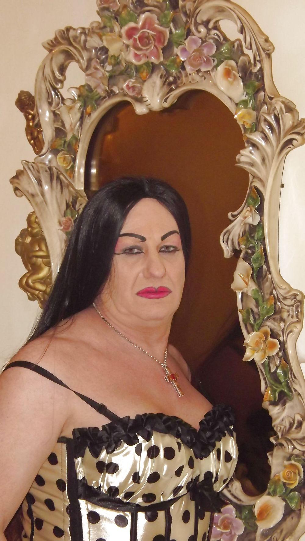 22P FRANSESKA SHEMALE BEAUTY CORSET