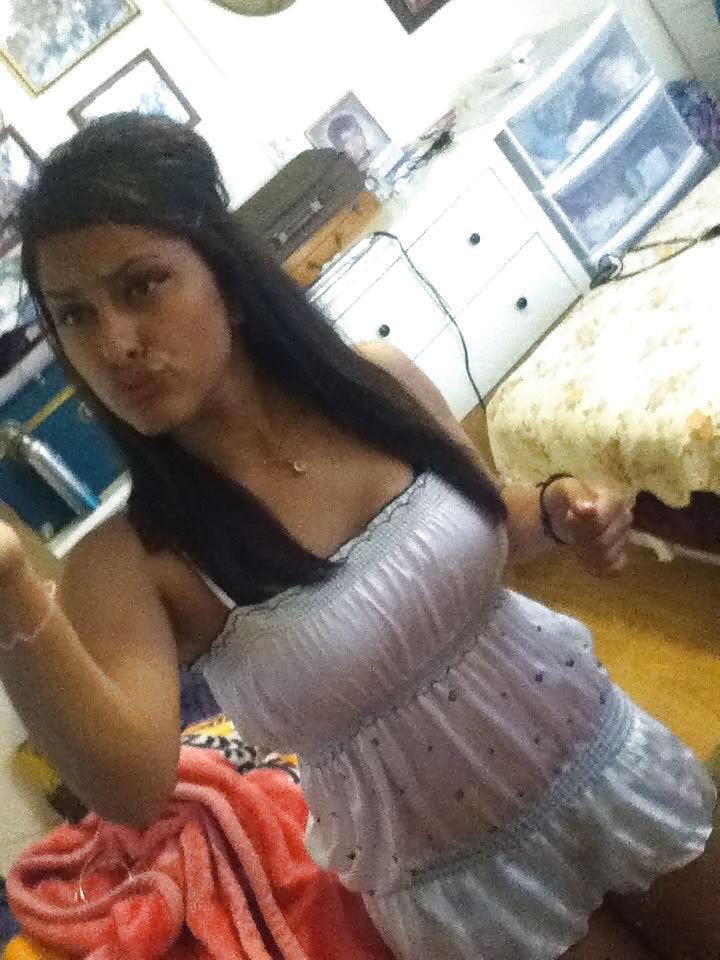 25P Latina with body and perfect little tits