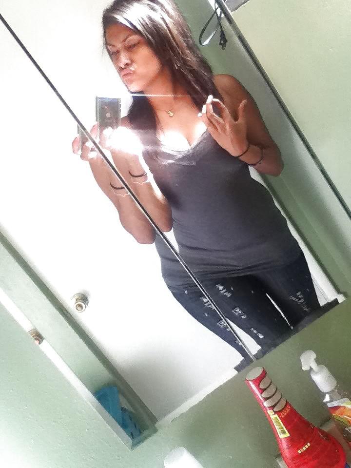 25P Latina with body and perfect little tits