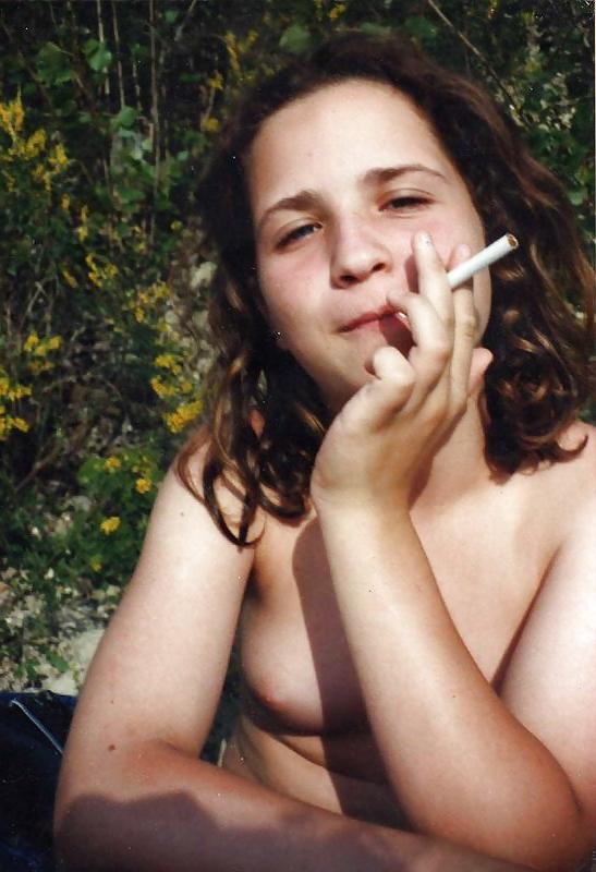 15P The Beauty of Amateur Retro Girlfriends