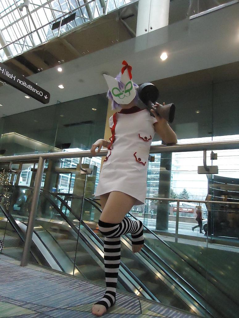 25P Barefoot cosplay