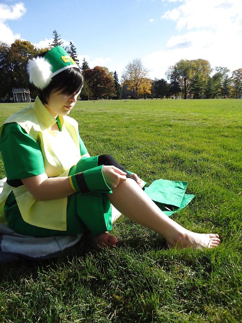 25P Barefoot cosplay