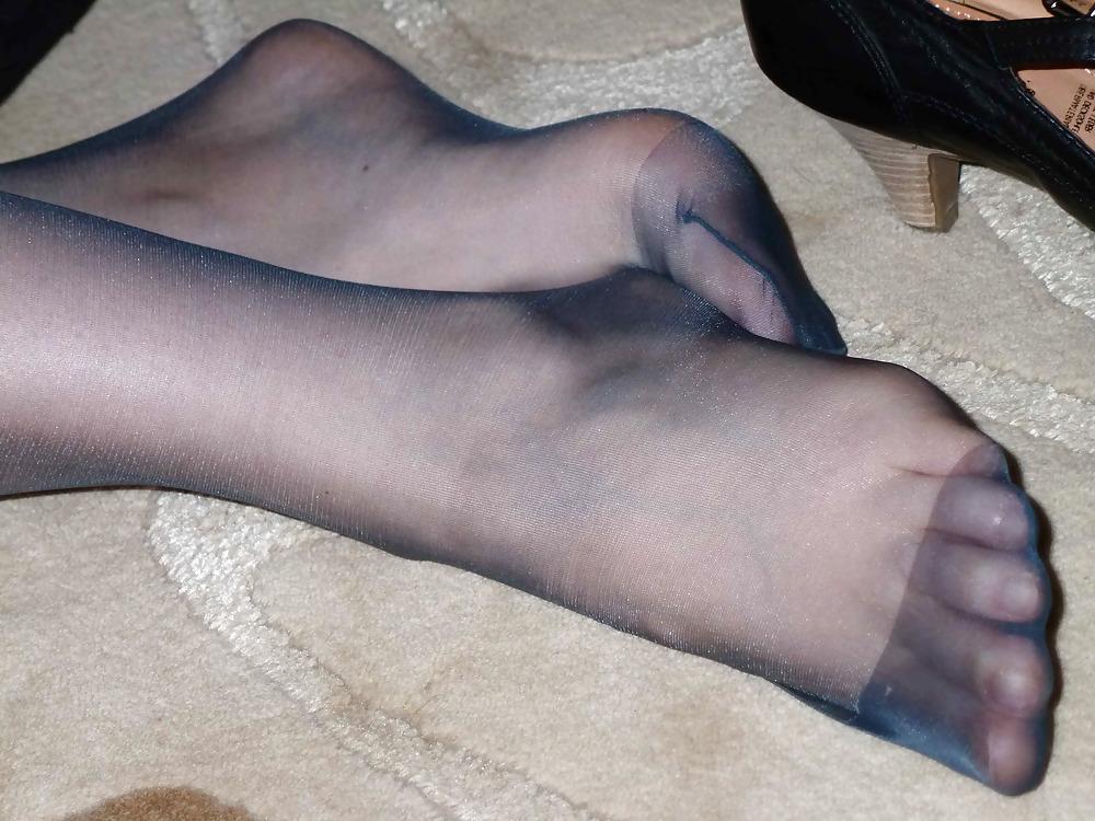 25P Blue Nylons and Pumps